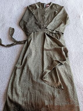 Udel NY Olive Green Midi Dress with Waist Tie